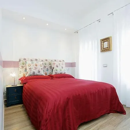 Feriae Latinae Apartment *